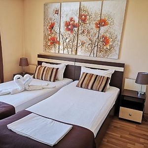 Zimmer mit Queensize-Bett